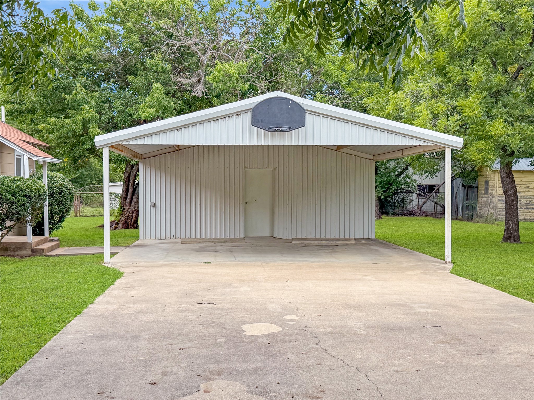 Residential in Eastland 2