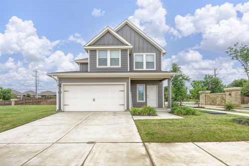 11341 Headwater Ct, Providence Village, TX, 76227-8813 | Card Image
