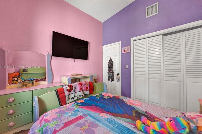 2021 Nw 185 Th Ter, House other with 3 bedrooms, 2 bathrooms and null parking in Miami Gardens FL | Image 23