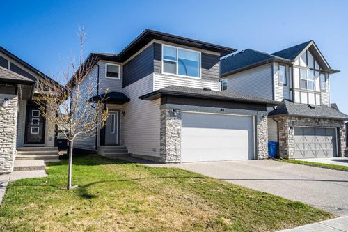 84 Walgrove Terrace Se, Home with 3 bedrooms, 2 bathrooms and 4 parking in Calgary AB | Card Image