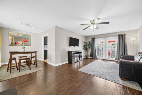 344 Pioneer Dr, Oak Grove, KY, 42262-7203 | Card Image