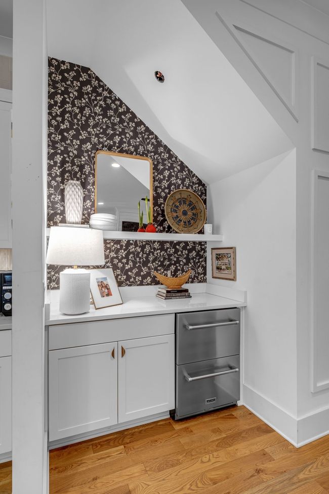 1007 Grandview Dr, Condo with 4 bedrooms, 3 bathrooms and 3 parking in Nashville TN | Image 9
