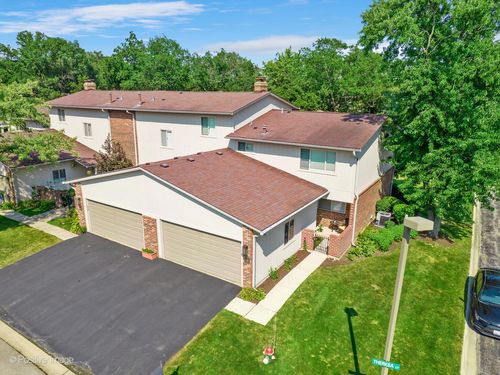 761-2S761 Theresa Ct, Oak Brook, IL, 60523-1042 | Card Image