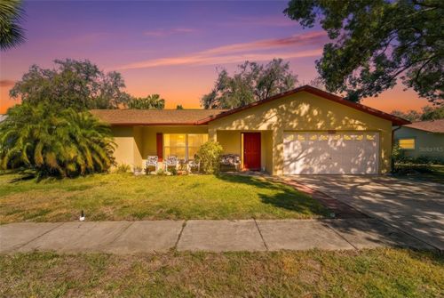 8035 Gleneagle Dr, PORT RICHEY, FL, 34668-2311 | Card Image