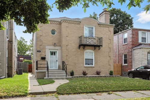 7723 S Paxton Ave, Chicago, IL, 60649-4113 | Card Image