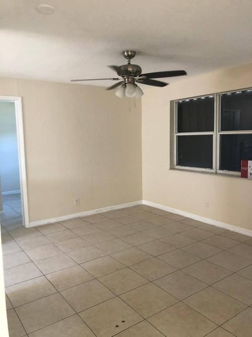 1-2-404 Ne 4th Street, Pompano Beach, FL, 33060 | Card Image