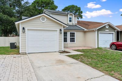 2520 White Horse Road E, Townhouse with 3 bedrooms, 2 bathrooms and null parking in Jacksonville FL | Image 3