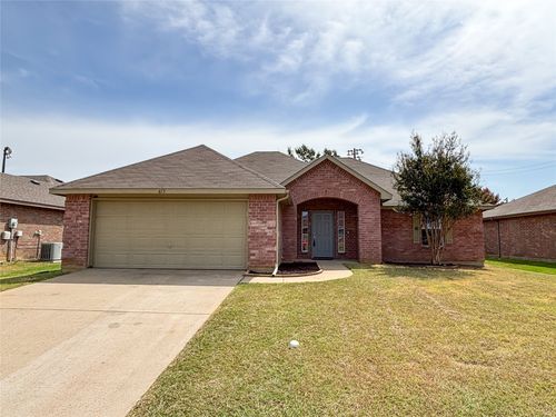 613 Countryside Dr, Aubrey, TX, 76227-6283 | Card Image