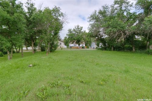 221 1st Street E, Lafleche, SK, S0H2K0 | Card Image