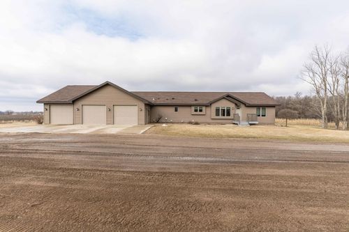 6432 Botzet Rd Ne, Nelson, MN, 56355-8139 | Card Image