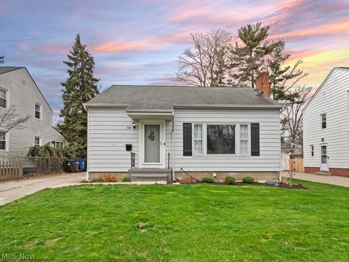 540 Kenilworth Rd, Bay Village, OH, 44140-2475 | Card Image