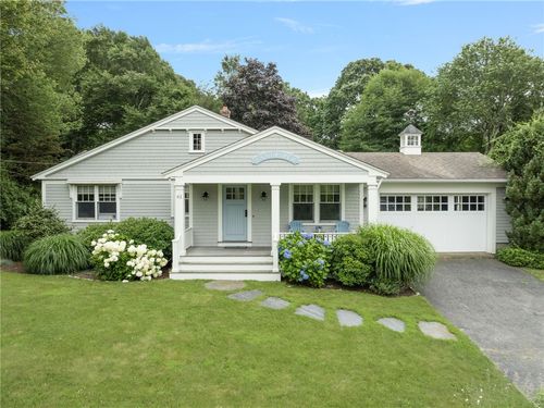 61 Spirketing St, Jamestown, RI, 02835-3040 | Card Image