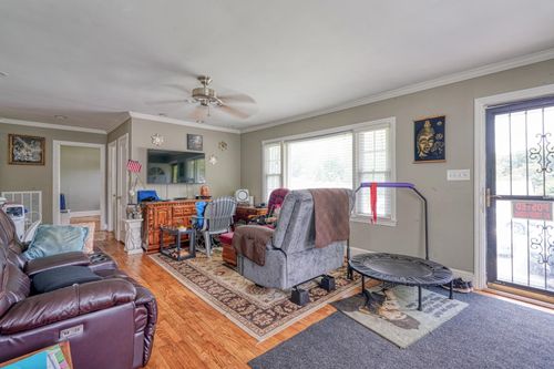 818 Jackson Street, Saprtanburg, SC, 29303 | Card Image