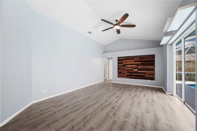 4761 Stoneview Cir, House other with 4 bedrooms, 3 bathrooms and null parking in OLDSMAR FL | Image 12