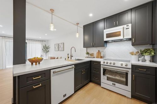 367-6780 Friars Rd, San Diego, CA, 92108-1194 | Card Image