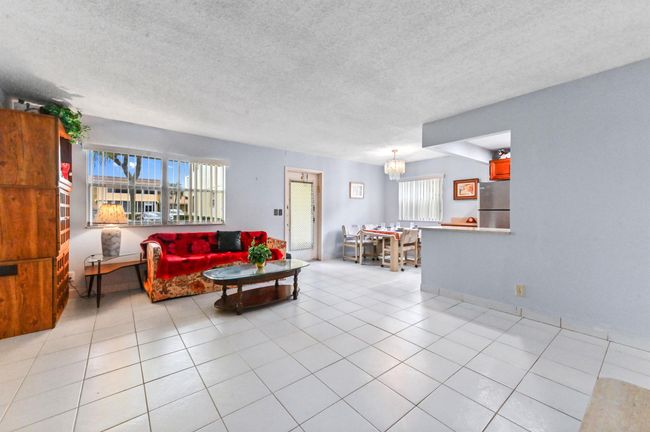 104 Saxony C, Condo with 2 bedrooms, 2 bathrooms and null parking in Delray Beach FL | Image 7