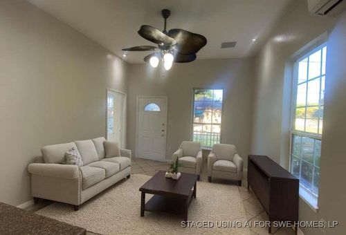 1910 Worms St, Houston, TX, 77020-2452 | Card Image