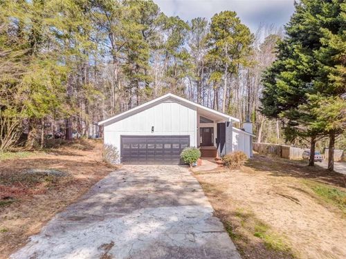 6788 E Woodridge Pl, Douglasville, GA, 30135-1508 | Card Image