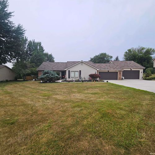 8605 Sakaden Pkwy, Fort Wayne, IN, 46825-2936 | Card Image