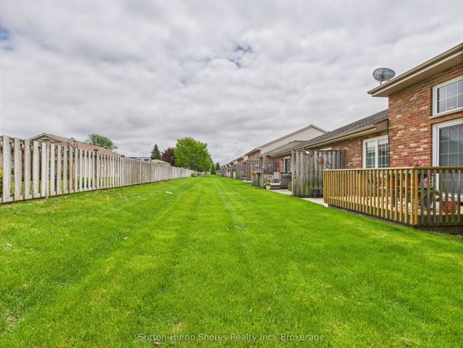 489 Andrew St, Condo with 2 bedrooms, 2 bathrooms and 2 parking in Port Elgin ON | Image 21