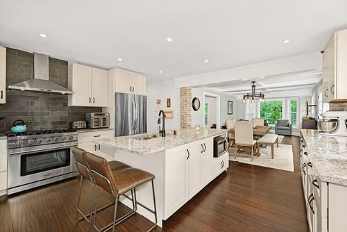 1005 Lone Tree Road, Elm Grove, WI, 53122 | Card Image