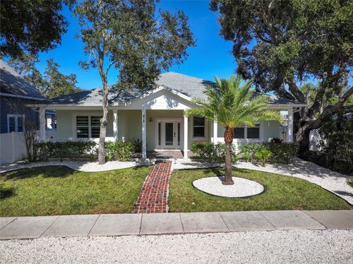 416 Indiana Ave, Crystal Beach, FL, 34681 | Card Image
