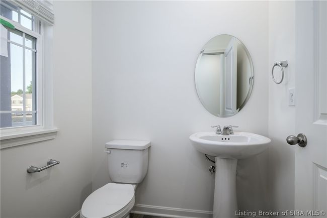 812 Haley Ln, Home with 3 bedrooms, 3 bathrooms and null parking in Jeffersonville IN | Image 7