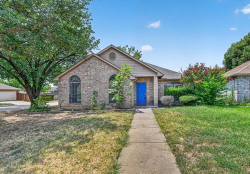 7001 Bentley Ave, Fort Worth, TX, 76137-3335 | Card Image