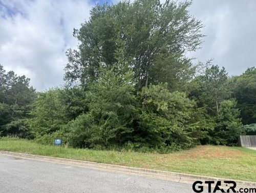 9469 Cherokee Trl, Tyler, TX, 75703-7685 | Card Image