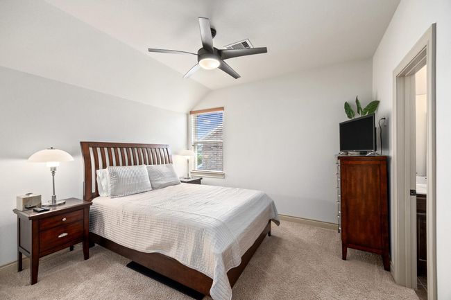 Secondary bedroom #2 | Image 32