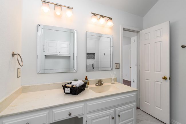 4045 Morman Ln, House other with 2 bedrooms, 3 bathrooms and null parking in Addison TX | Image 24