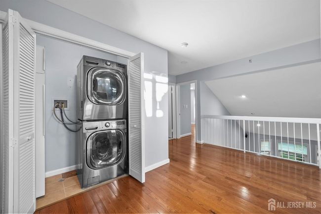 215 Nebula Rd, Townhouse with 3 bedrooms, 4 bathrooms and null parking in Piscataway NJ | Image 26