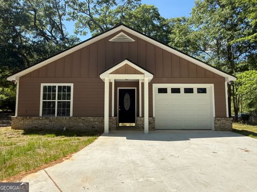 240 Sims St, Barnesville, GA, 30204-1443 | Card Image