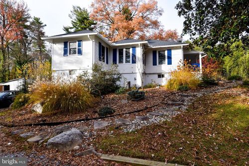 6112 Naval Ave, LANHAM, MD, 20706-2808 | Card Image