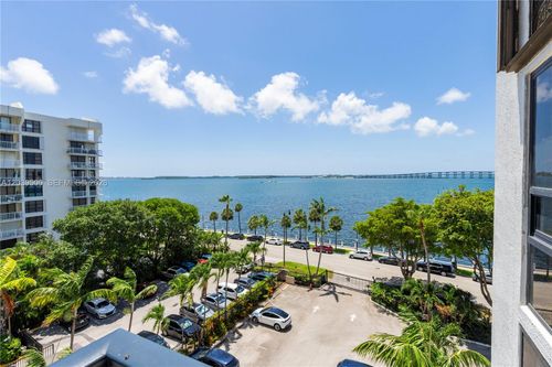 602-1450 Brickell Bay Dr, Miami, FL, 33131 | Card Image