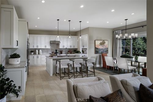 117 Awning, Irvine, CA, 92618-3564 | Card Image