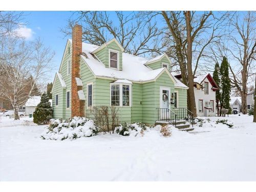 326 N 3rd St, River Falls, WI, 54022-2329 | Card Image
