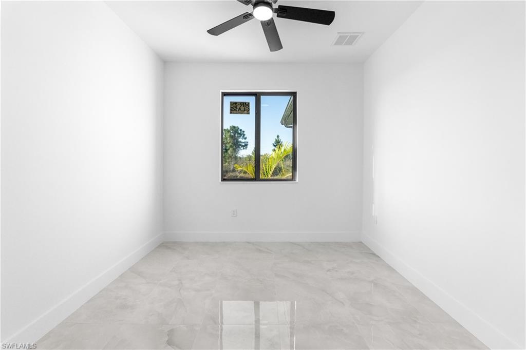 Residential Lease in LEHIGH ACRES 4