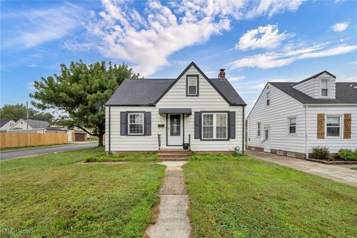 5914 Forest Ave, Parma, OH, 44129-3013 | Card Image