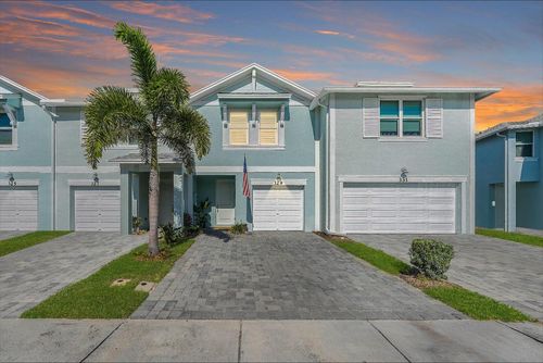 329 Se Halifax Ln, Stuart, FL, 34994-3601 | Card Image