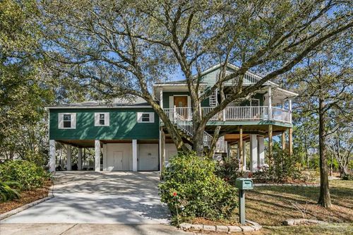 2624 San Antonio Dr, Milton, FL, 32583-9536 | Card Image