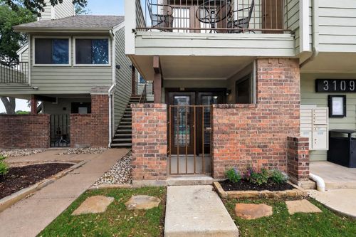 107-3109 Sondra Dr, Fort Worth, TX, 76107-1888 | Card Image