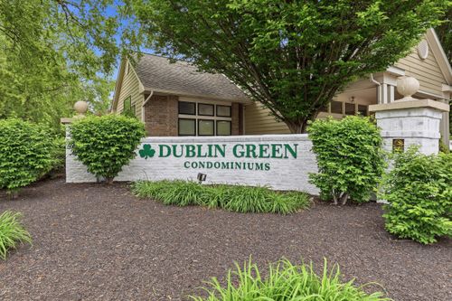 102-6729 Meadow Creek Dr, Columbus, OH, 43235-7916 | Card Image