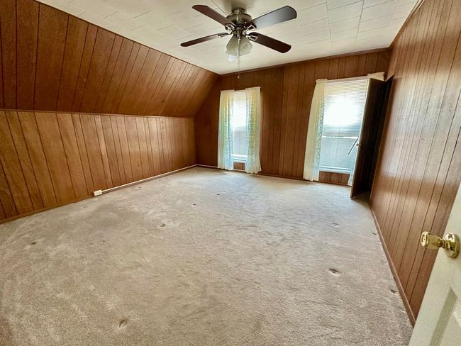 228 Main St, Home with 3 bedrooms, 2 bathrooms and null parking in Hinton WV | Image 26