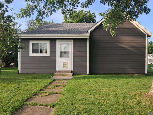 309 W Lake St, Mc Louth, KS, 66054-5300 | Card Image