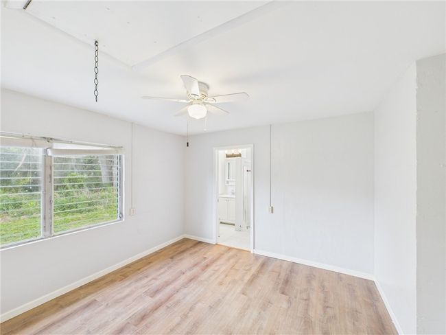6385 105 Th Pl, House other with 2 bedrooms, 2 bathrooms and null parking in Sebastian FL | Image 9