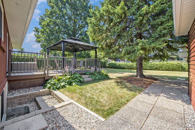 1476 Maxime St, House other with 3 bedrooms, 2 bathrooms and 11 parking in Gloucester ON | Image 24
