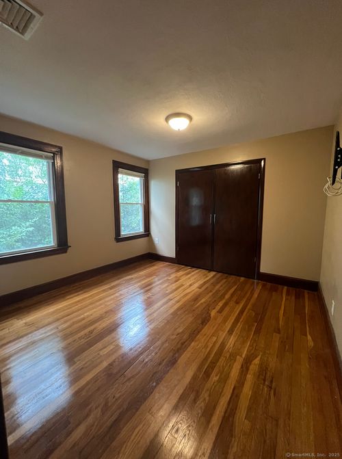 2-261 View St, New Haven, CT, 06511-2730 | Card Image