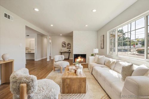 2705 Kobe Dr, San Diego, CA, 92123-3002 | Card Image