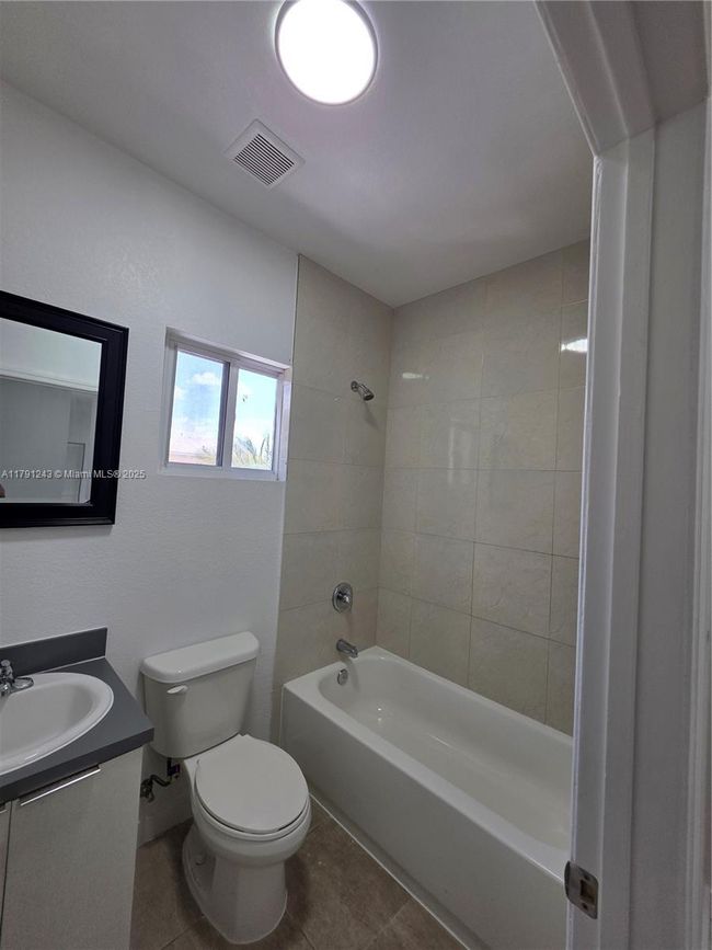 10233 Sw 176 Th St, Home with 3 bedrooms, 2 bathrooms and null parking in Miami FL | Image 22